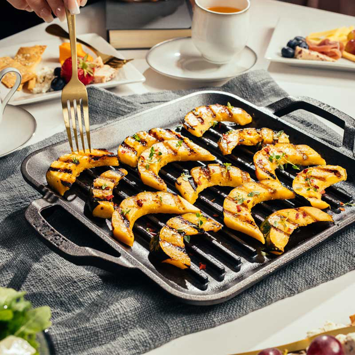 美國 Lodge Chef Collection 11" 方形鑄鐵雙耳煎鍋 -F-LC11SGP