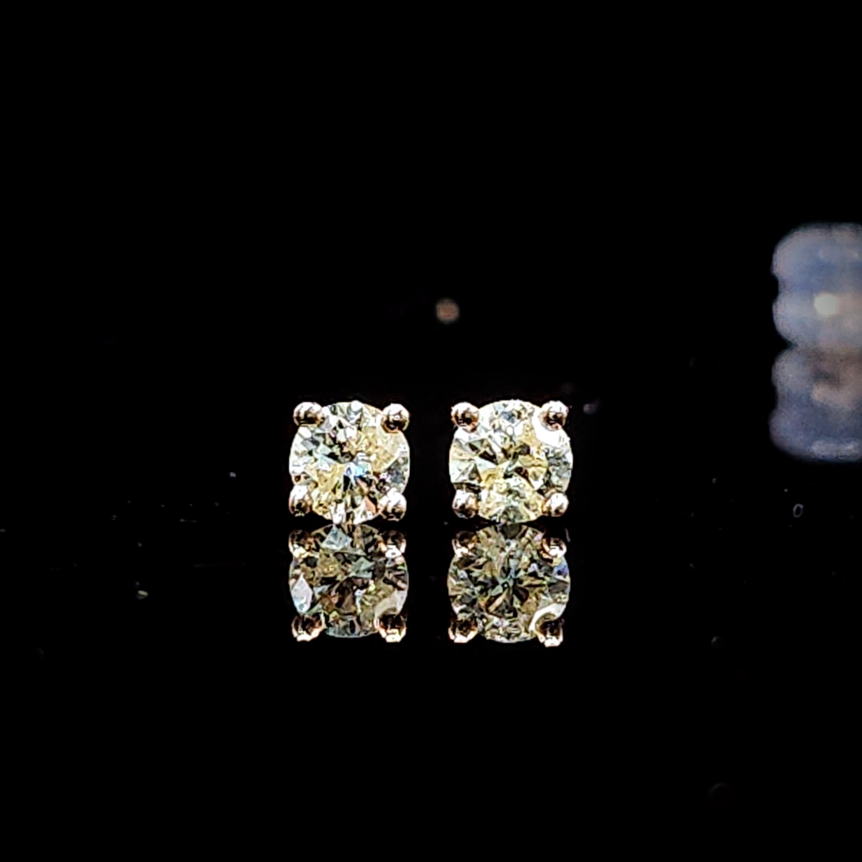 全新18K玫瑰金【主石31份鑽石】4爪耳環