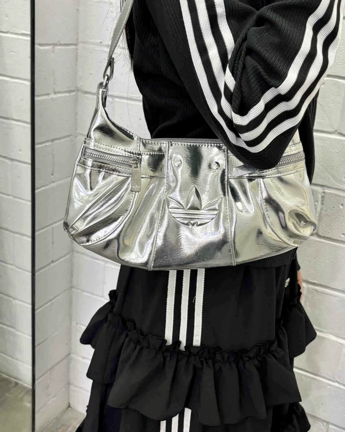 【預購】ADIDAS ORIGINALS 手提單肩包 銀色 KC2771