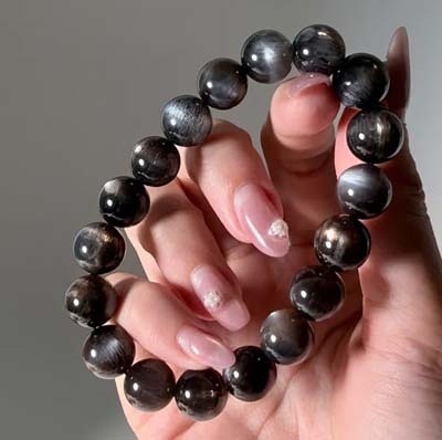 描述礦石內部的「結構形容詞」- 骨幹