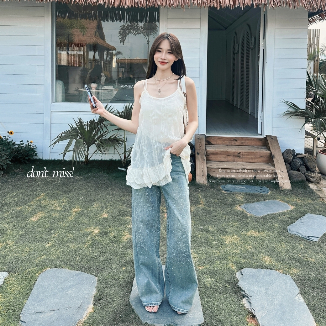 【輕透層次】DOMISS法式荷葉邊細肩背心-2色 透膚上衣 溫柔度假感必收(現+預)