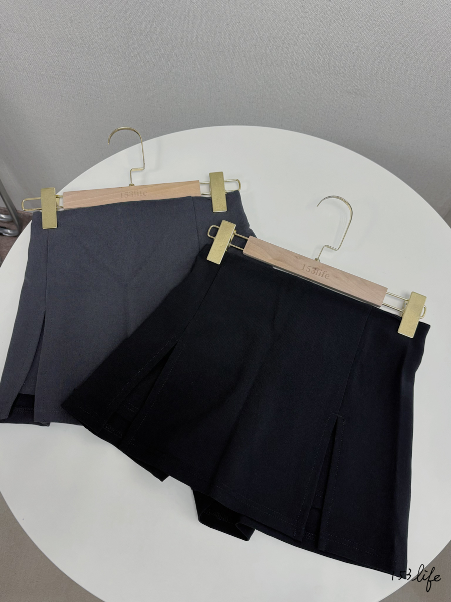 (4/2-4/6團購價)A3前開衩鬆緊腰西裝短褲裙(2色)