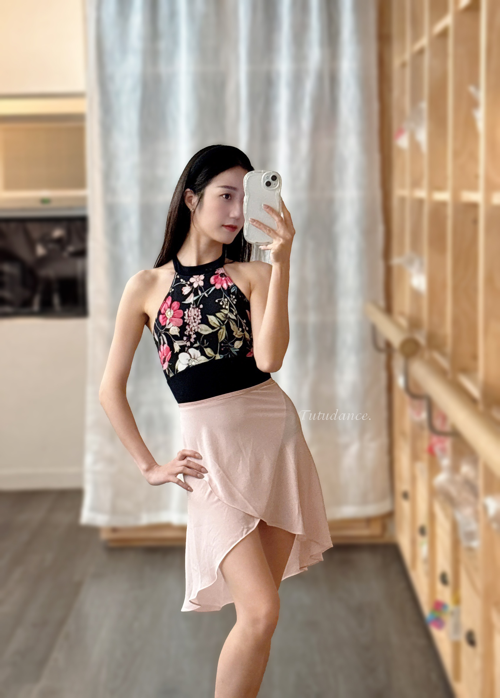 俄羅斯 Grishko【GR-DA4035 削肩挖背舞衣】可放胸墊