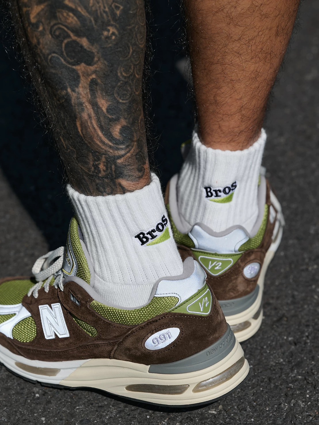 #預購 Broshood 26SS 日系街頭 撞色繡花毛巾底中筒襪 印花襪 兩色