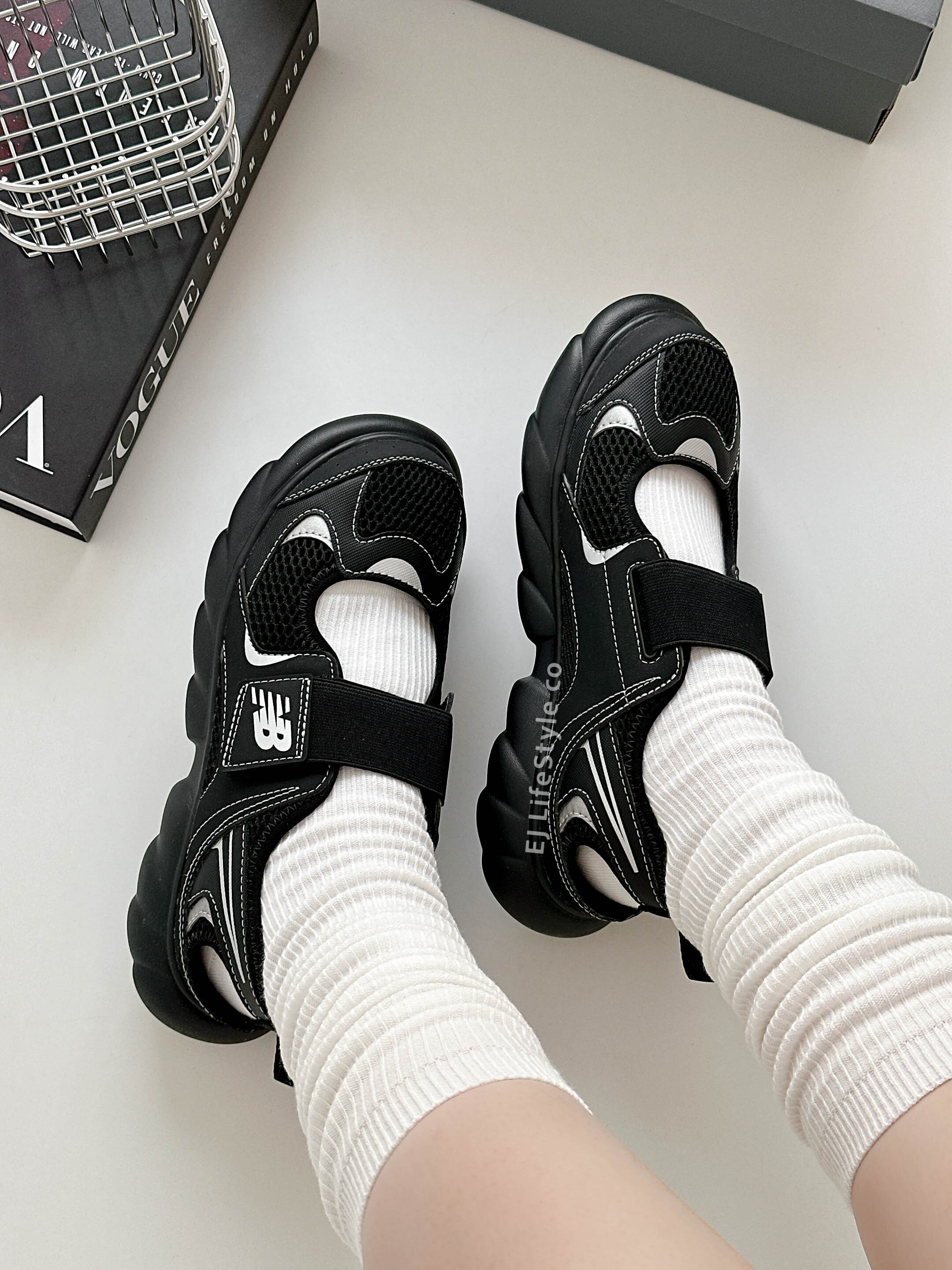 NEW BALANCE 230 Hook and Loop 包頭涼鞋黑銀全黑透氣中大童G23022S