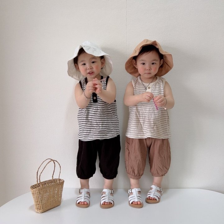 正韓夏MORAN 嫩嬰小童兩色條紋背心套裝