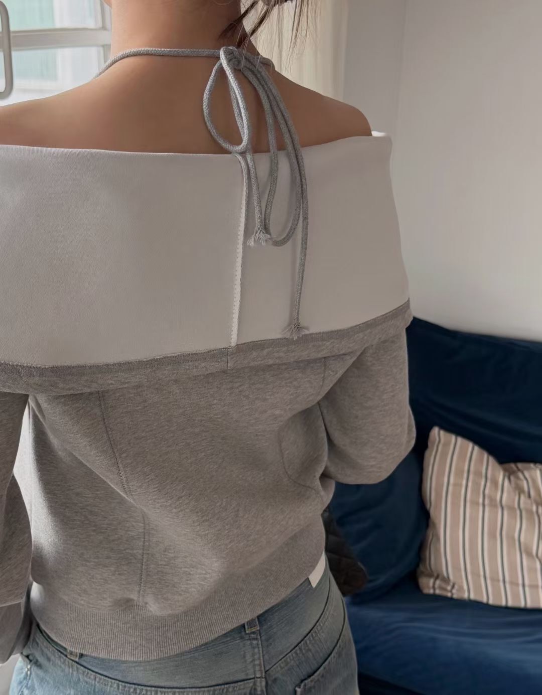 RD2628 Low cut sweater