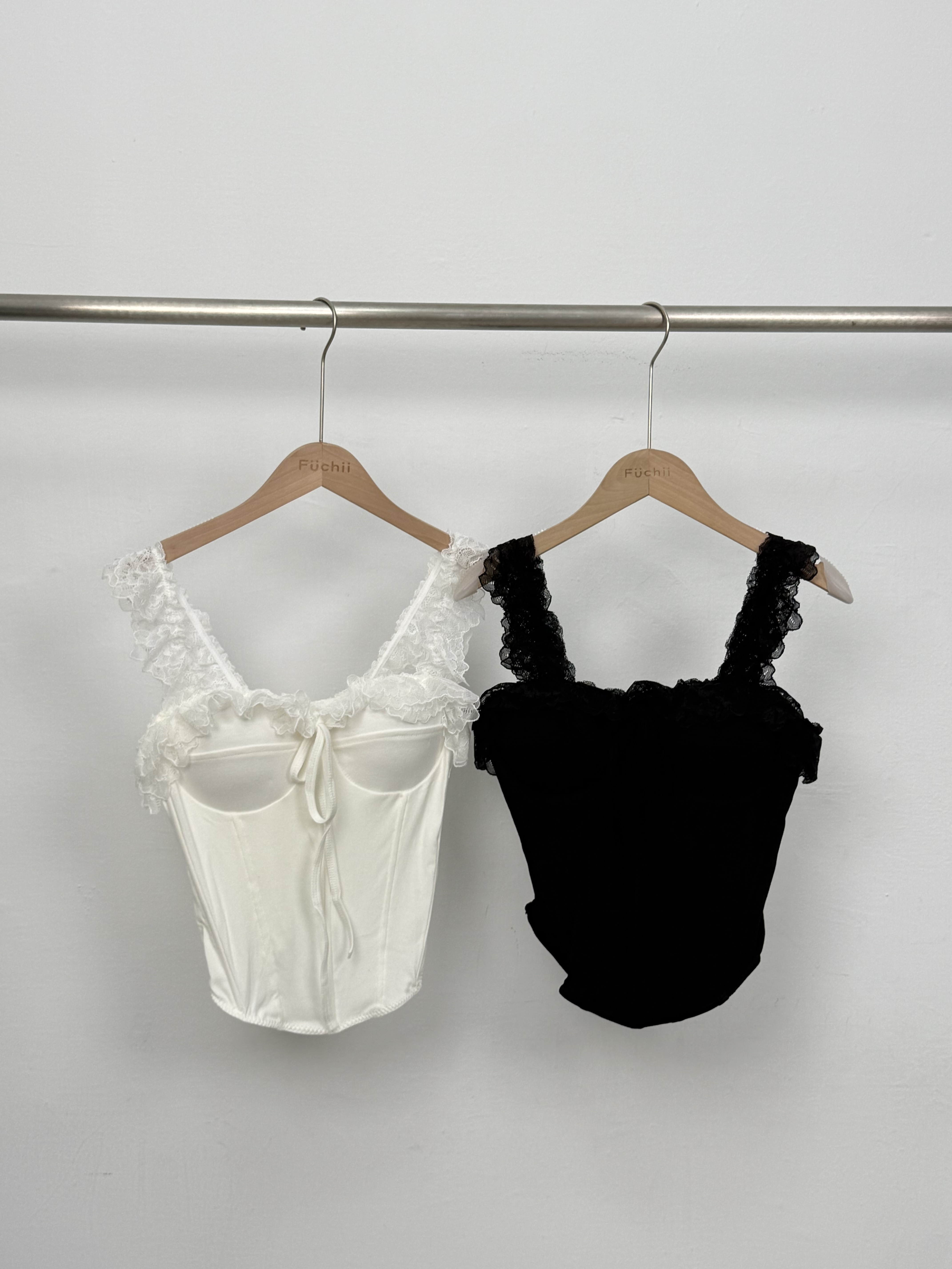 NEW 純慾蕾絲肩馬甲胸墊上衣