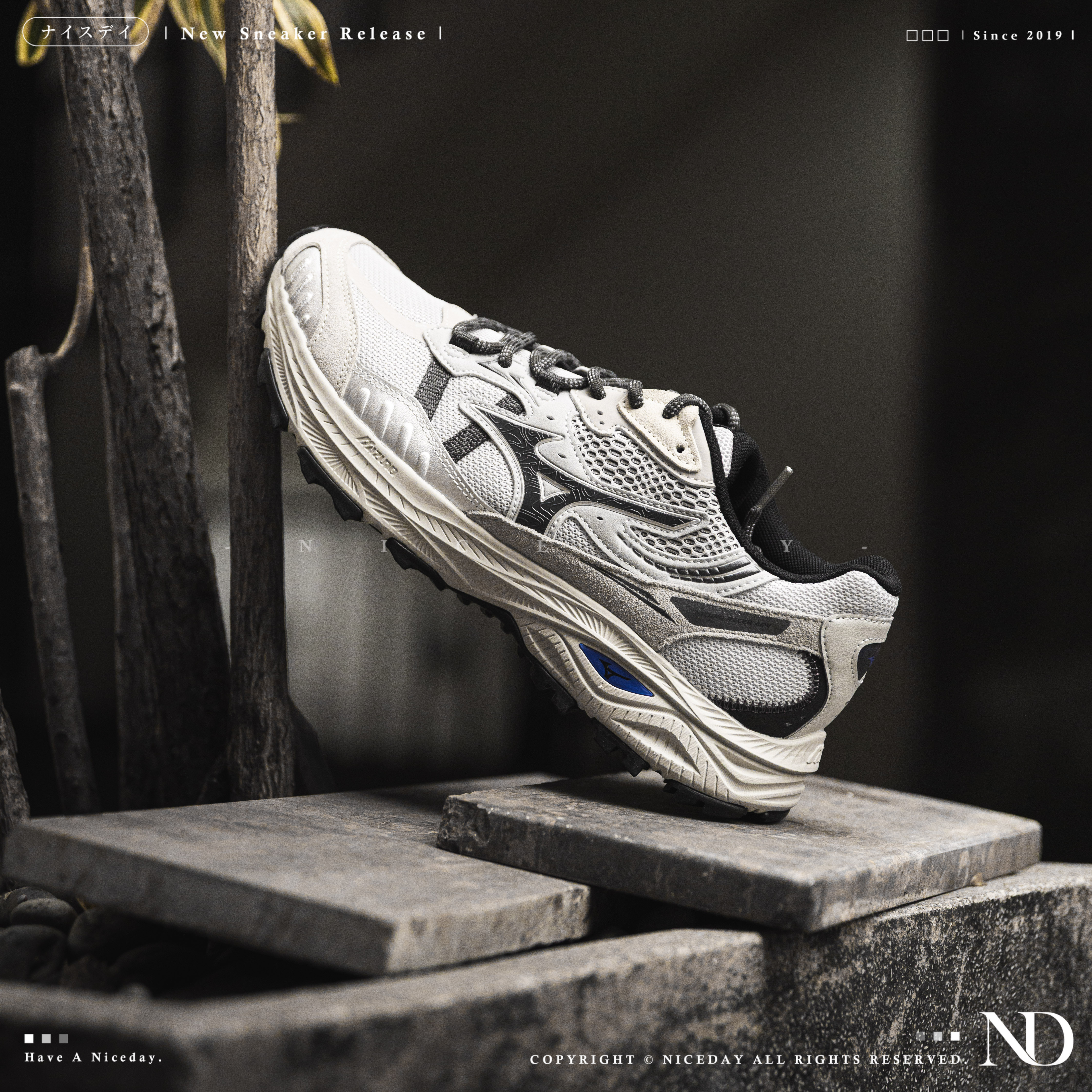 NICEDAY 代購 Mizuno Racer ADV 灰 輕灰 淡灰 灰白 山系 機能 慢跑 D1GH241222