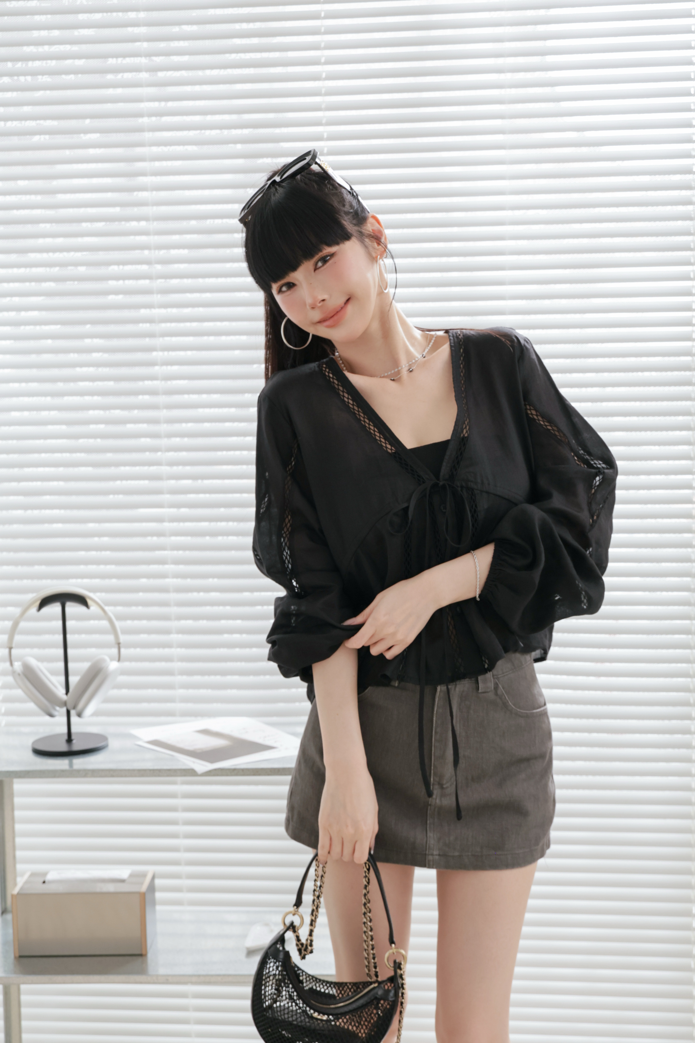 超美雕花綁帶上衣 P50