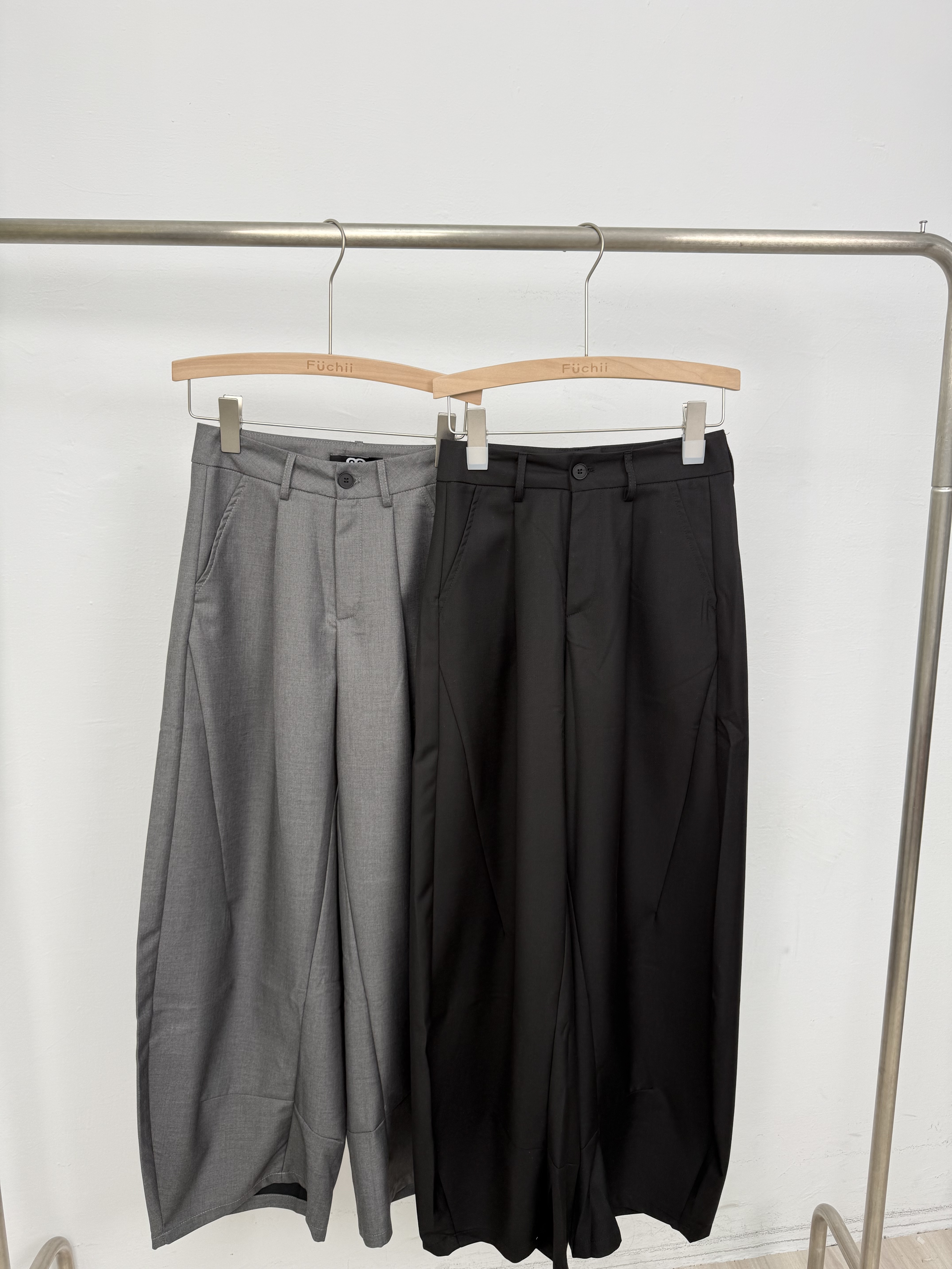 NEW 後雙口袋百搭西裝彎刀褲