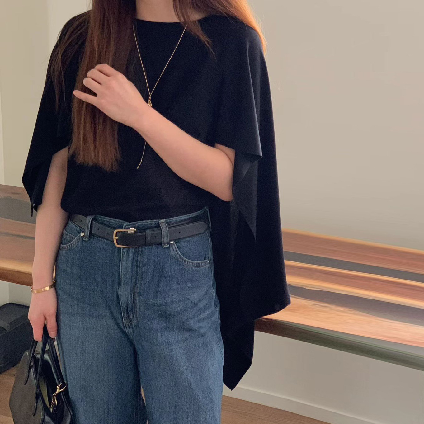 經典黑優雅女子不規則斗篷造型圓領上衣