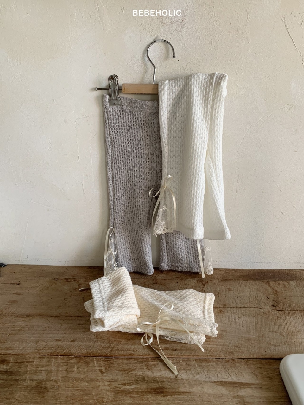 正韓夏bebeholic 嫩嬰三色蝴蝶結喇叭褲