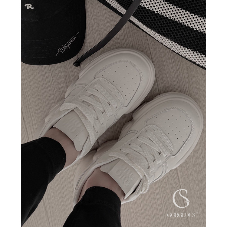 A04 「真皮反重力輕量老爹鞋」