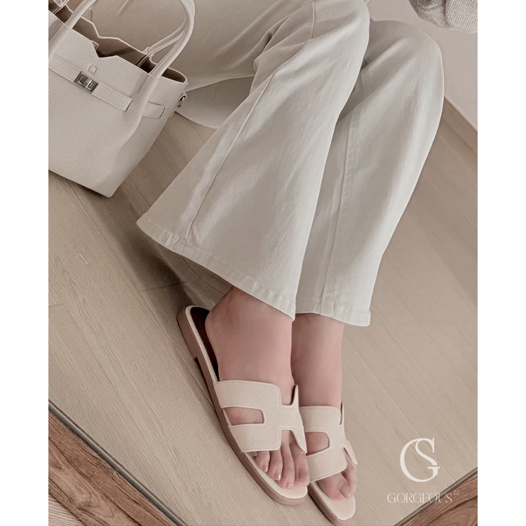 A09 「百看不厭HH渡假拖鞋」