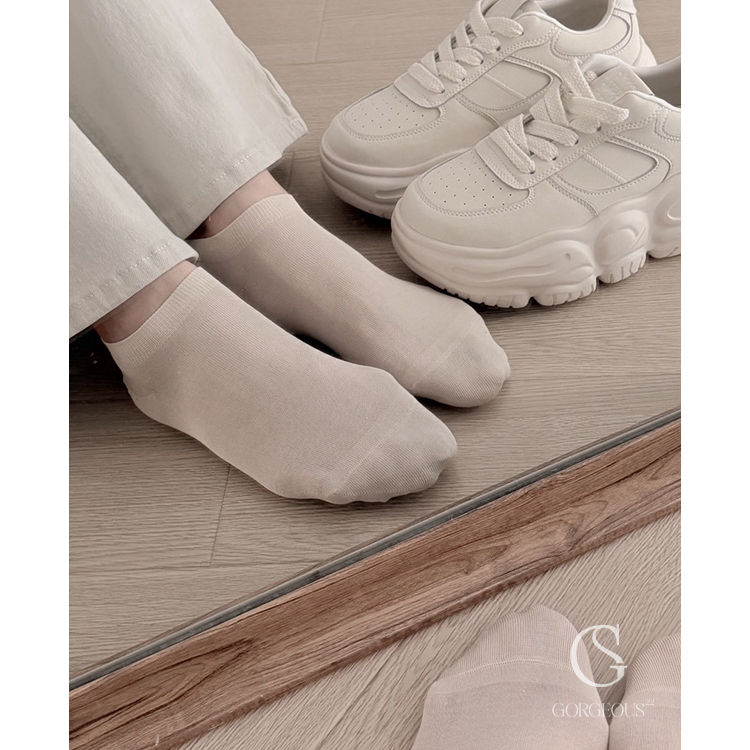 A29「 7A 抗菌桑蠶絲糖果襪（隨機⾊）」