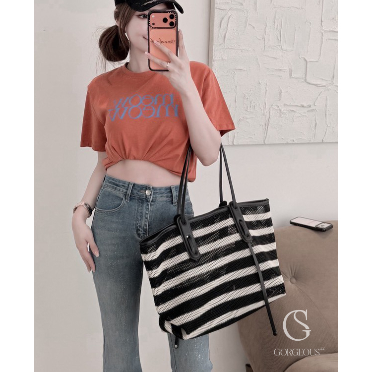 A220「⾼質感條紋渡假包」