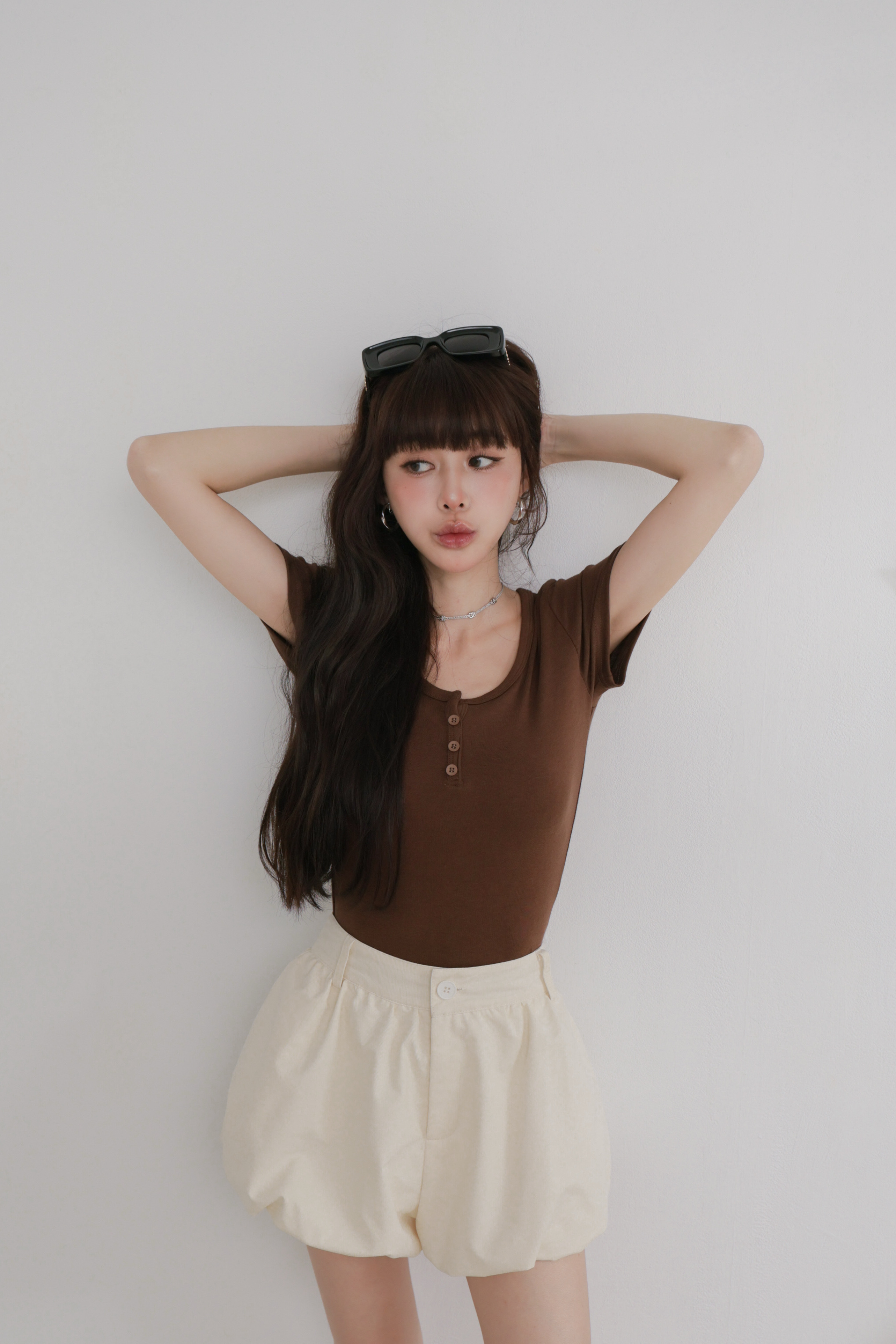 超實搭亨利領短T P01