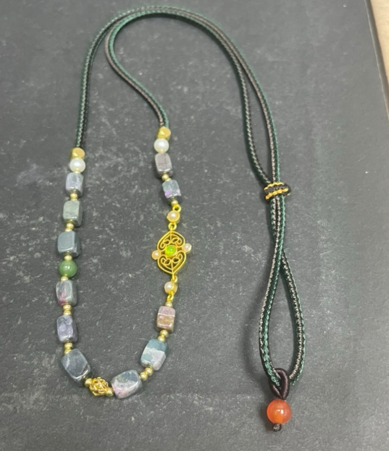 0402gz55--舒俱來-SJL144綠舒手工繩項鏈（B15）