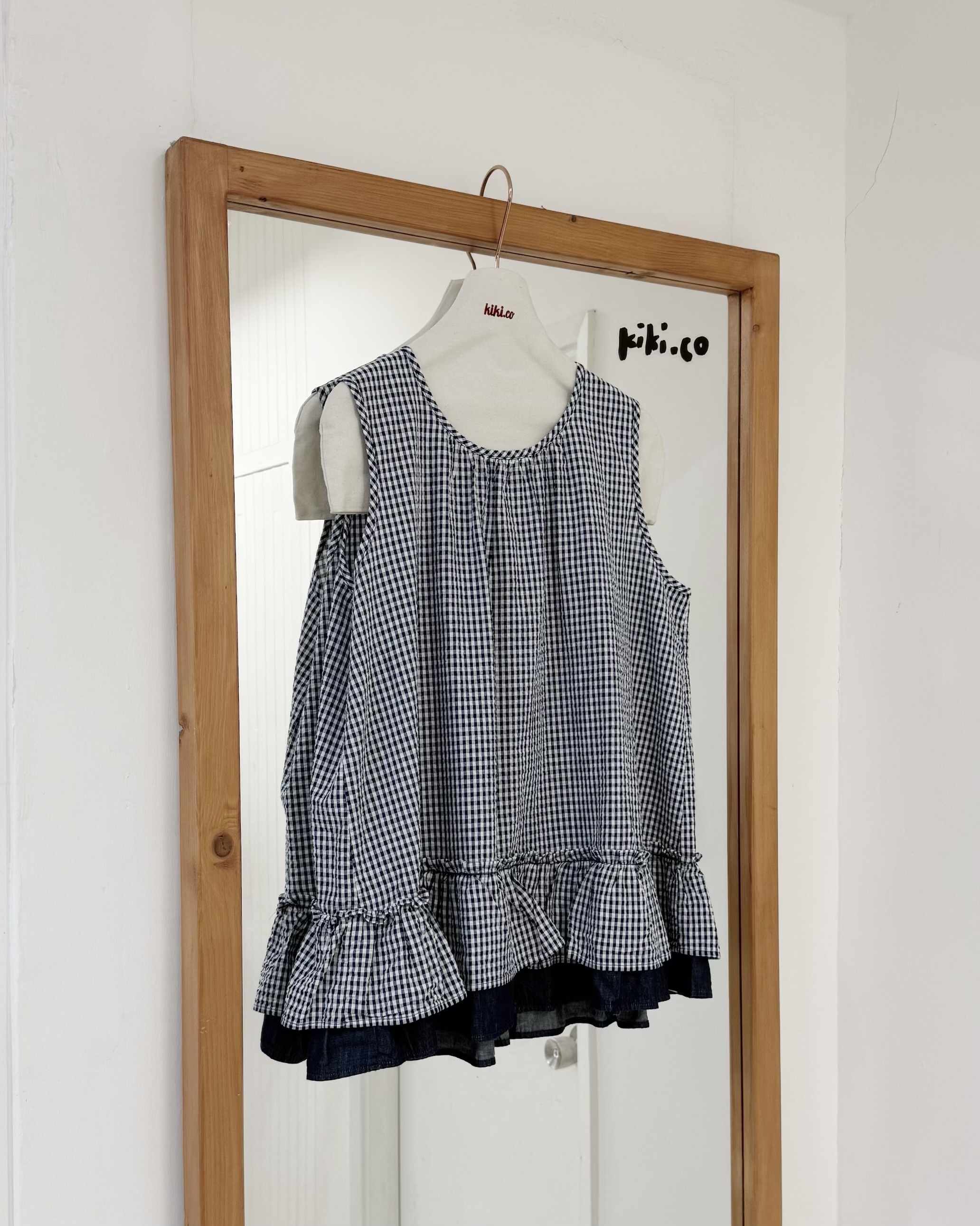 雙層底格紋粗肩背心