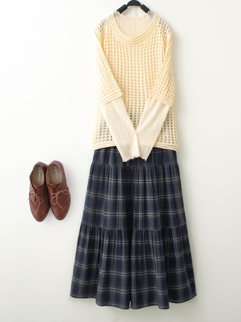 針織上衣木耳邊透膚上衣格紋蛋糕裙組合
