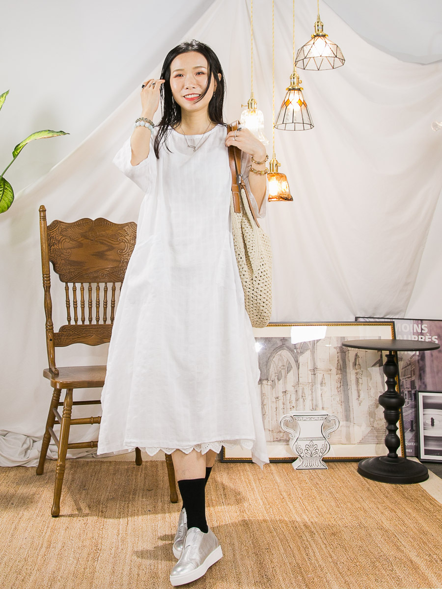 【3/4-7/4限時優惠】【3-7/4滿$1000送禮物】下擺兩旁開叉．暗格仔麻棉料TOP ＋ 橡根腰．兩層LACE刺繡．恤衫料半截裙 (有厘布) (SET)