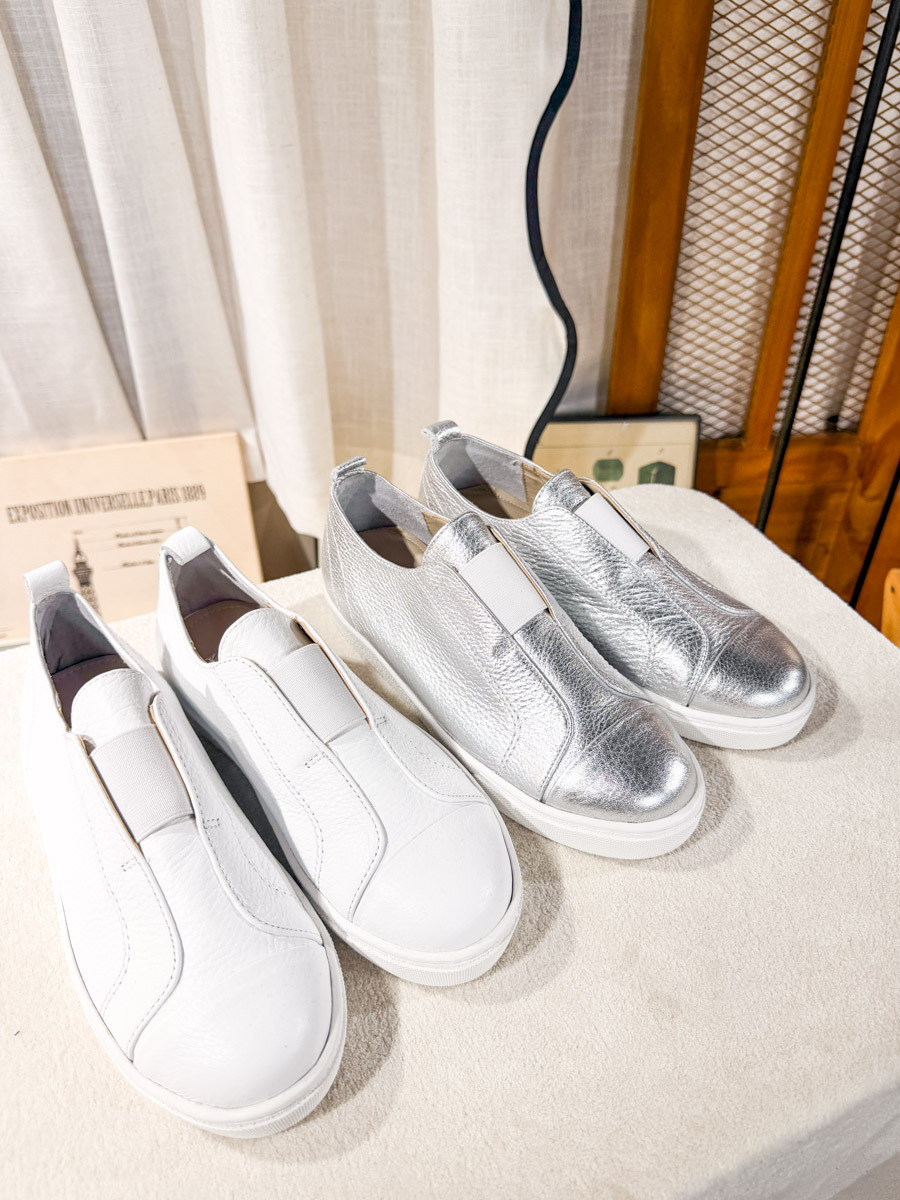 【3/4-7/4限時優惠】【3-7/4滿$1000送禮物】中間一行橡根．暗紋 真皮 波鞋【不設退換】