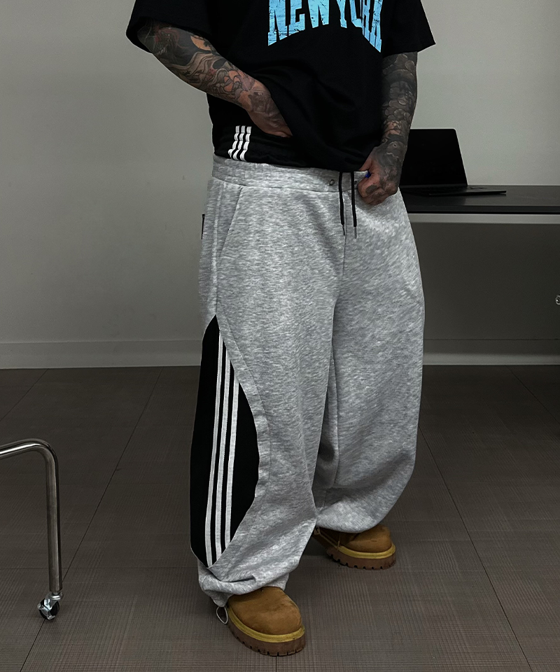 Double-layered sagging wide track pants