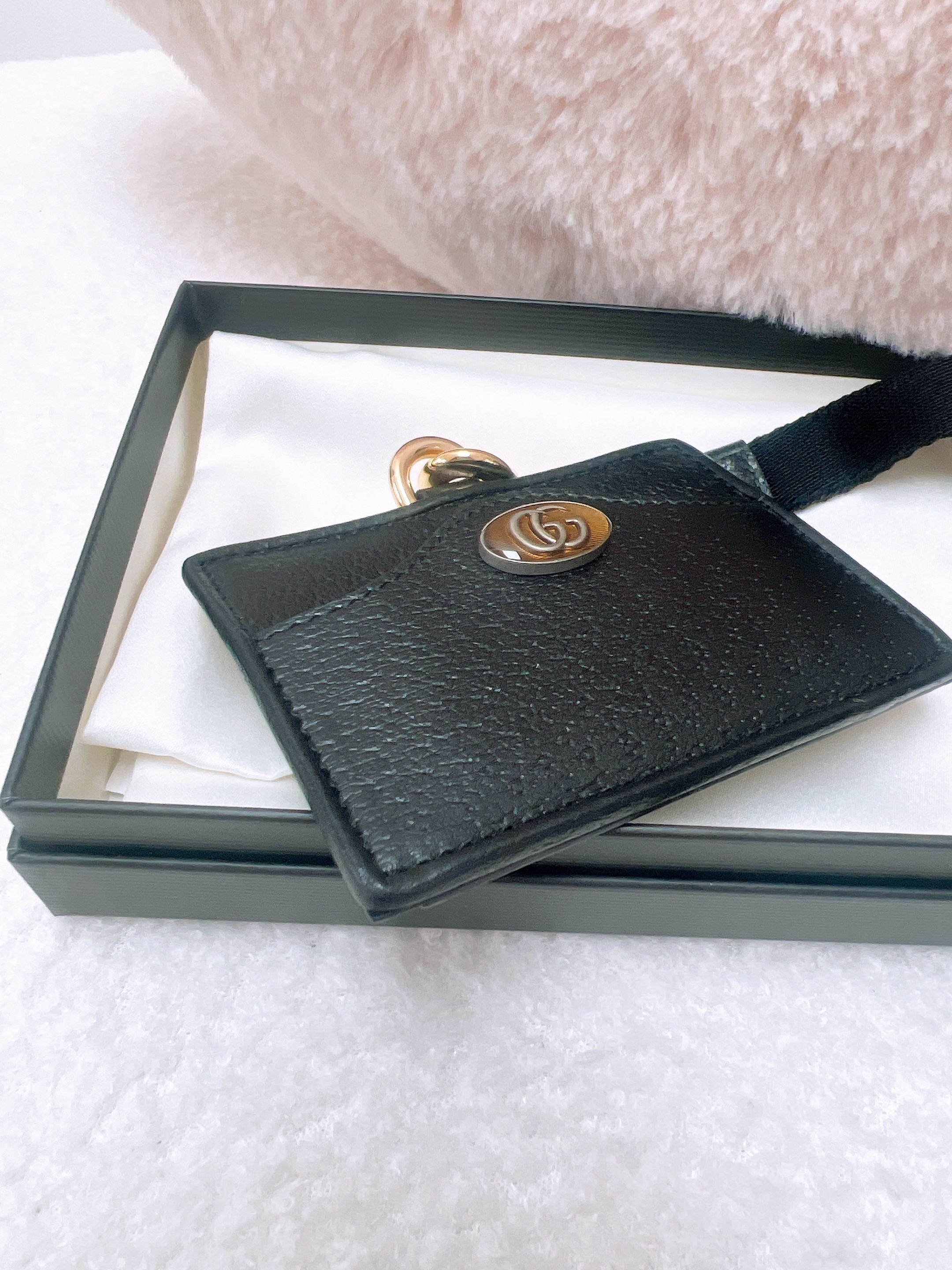 Gucci card holder with strap (black)