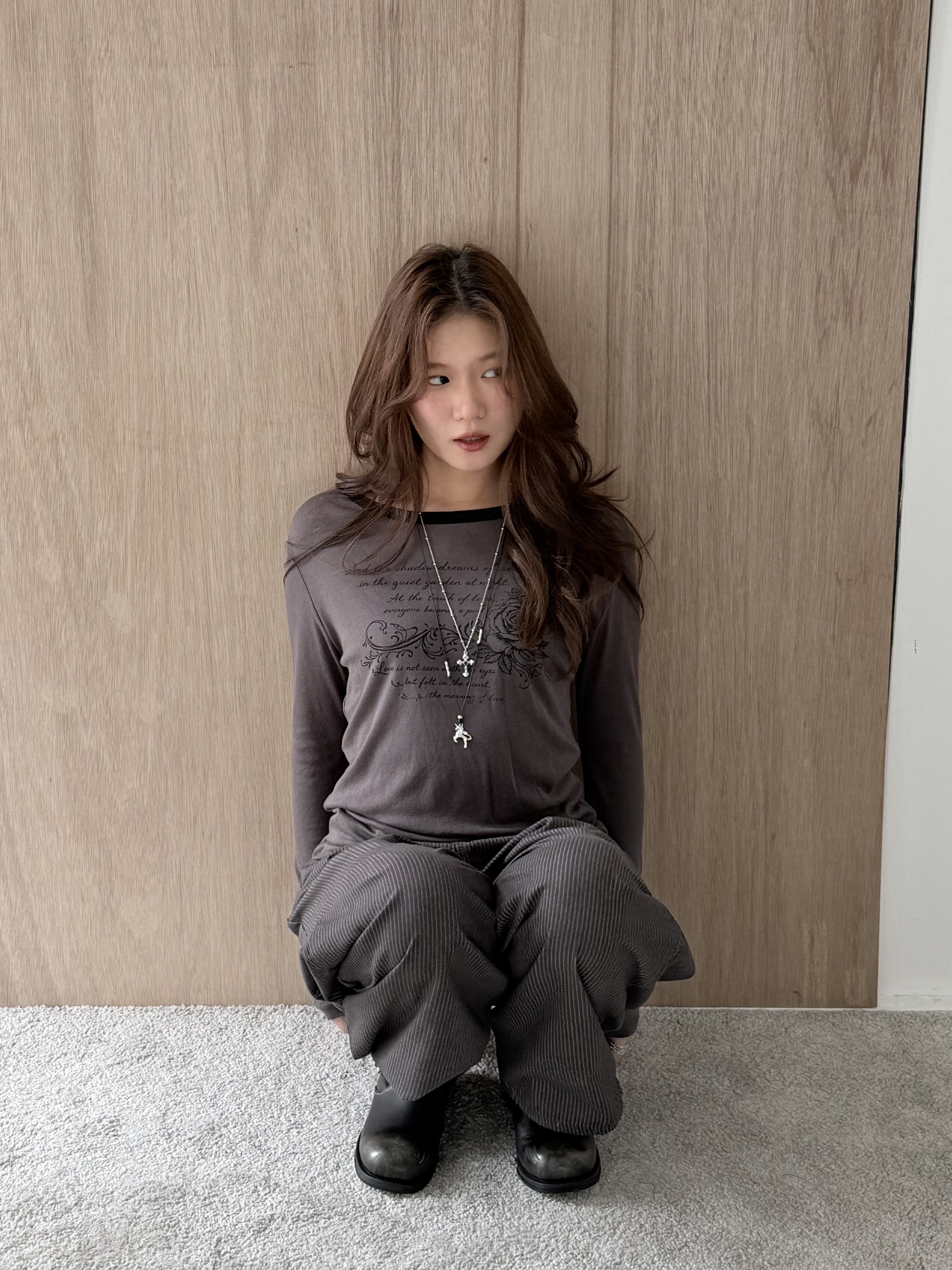 L001/(設計師款)美膚草寫薄透上衣