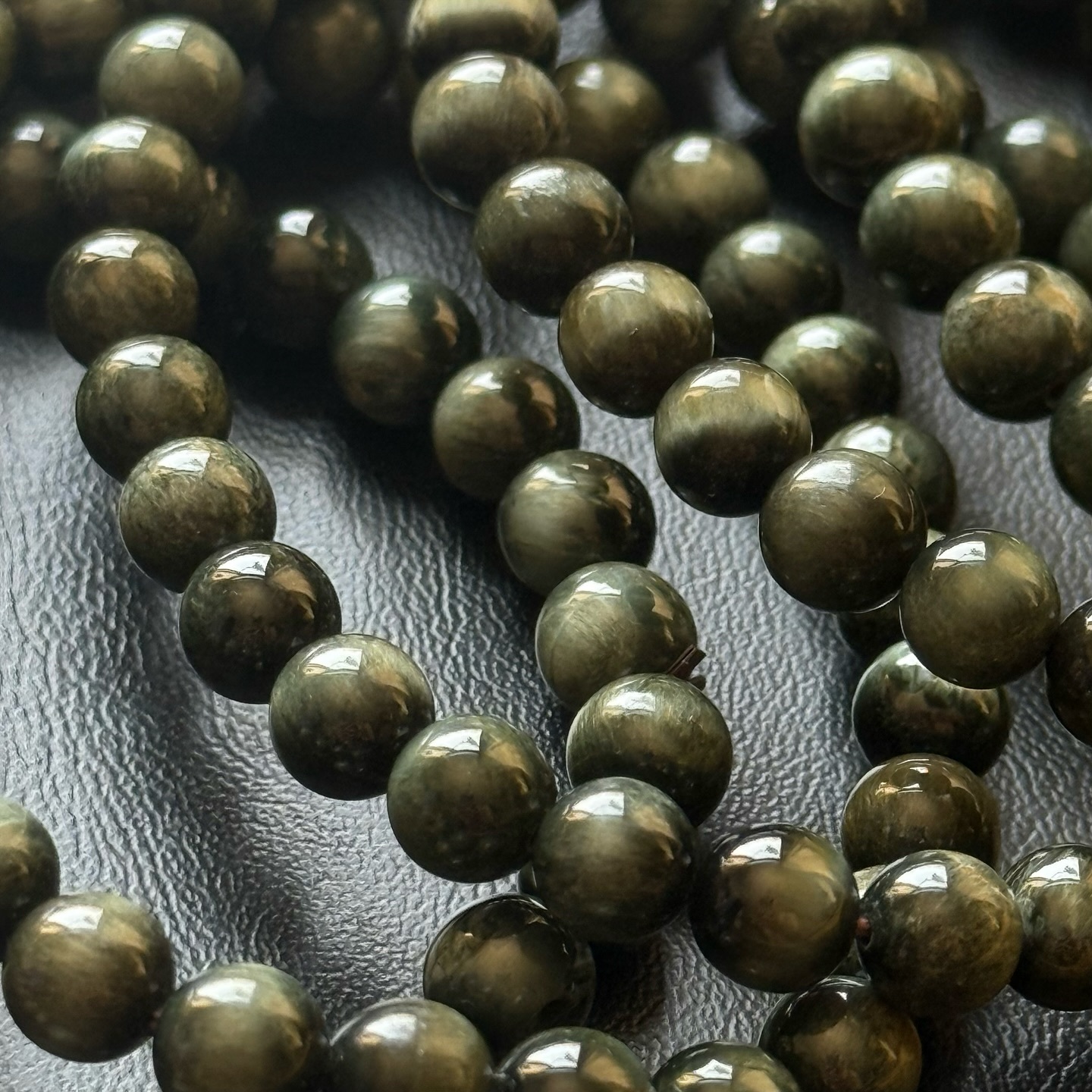 [原石] 陽起石 / 綠鷹眼石 水晶手串