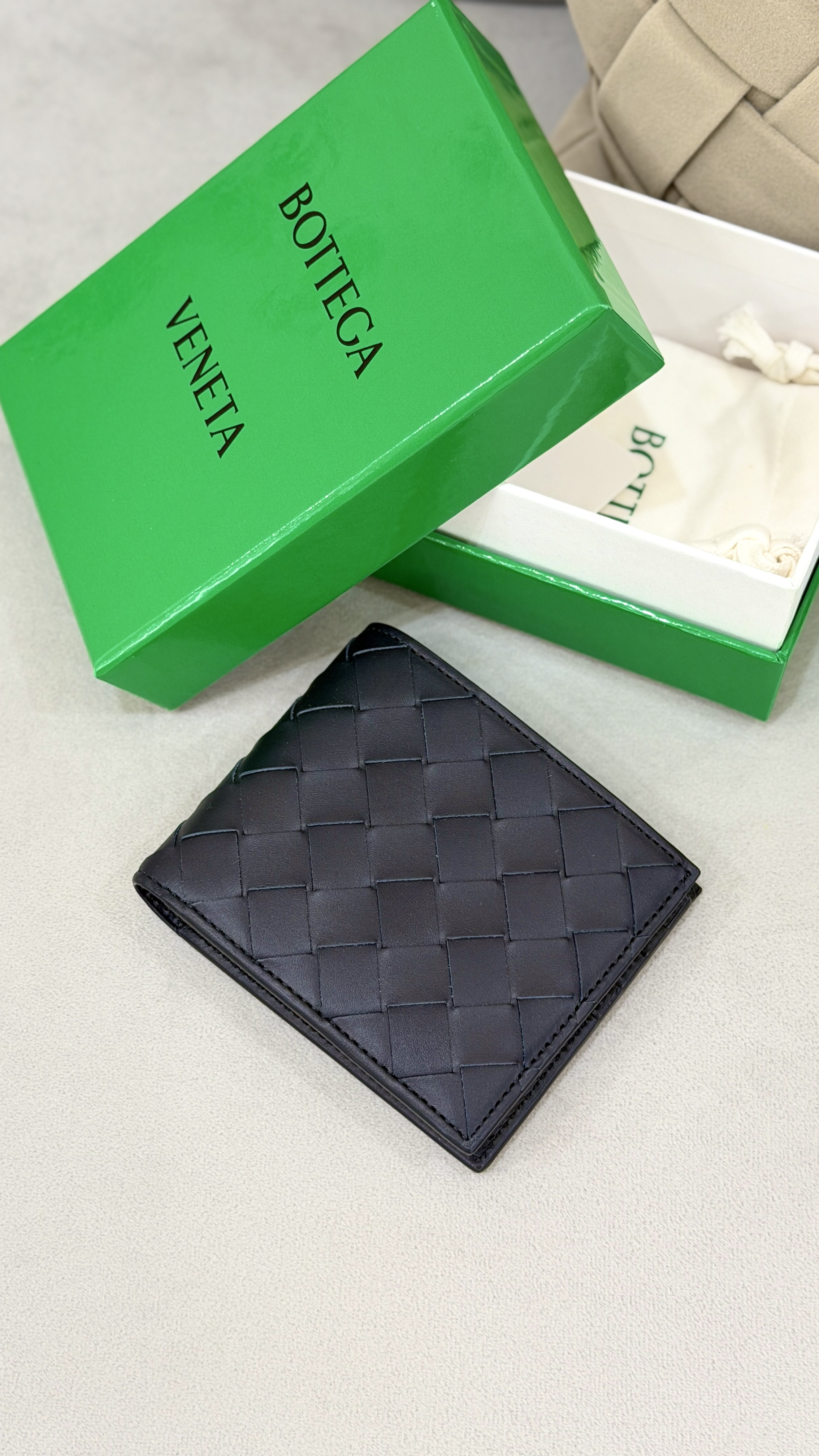 BV Bi-fold Wallet