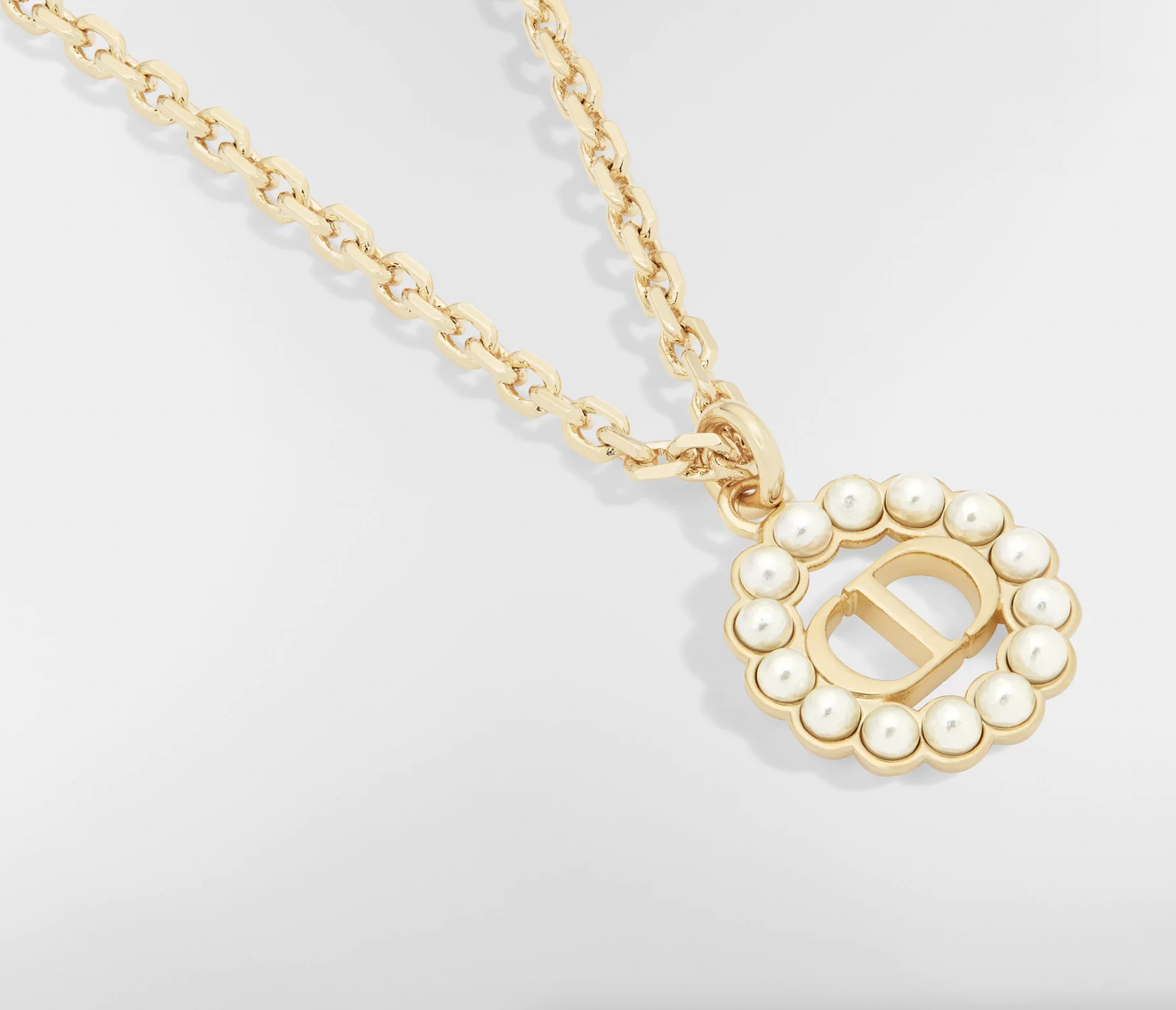 Petit CD Circle Necklace N3559