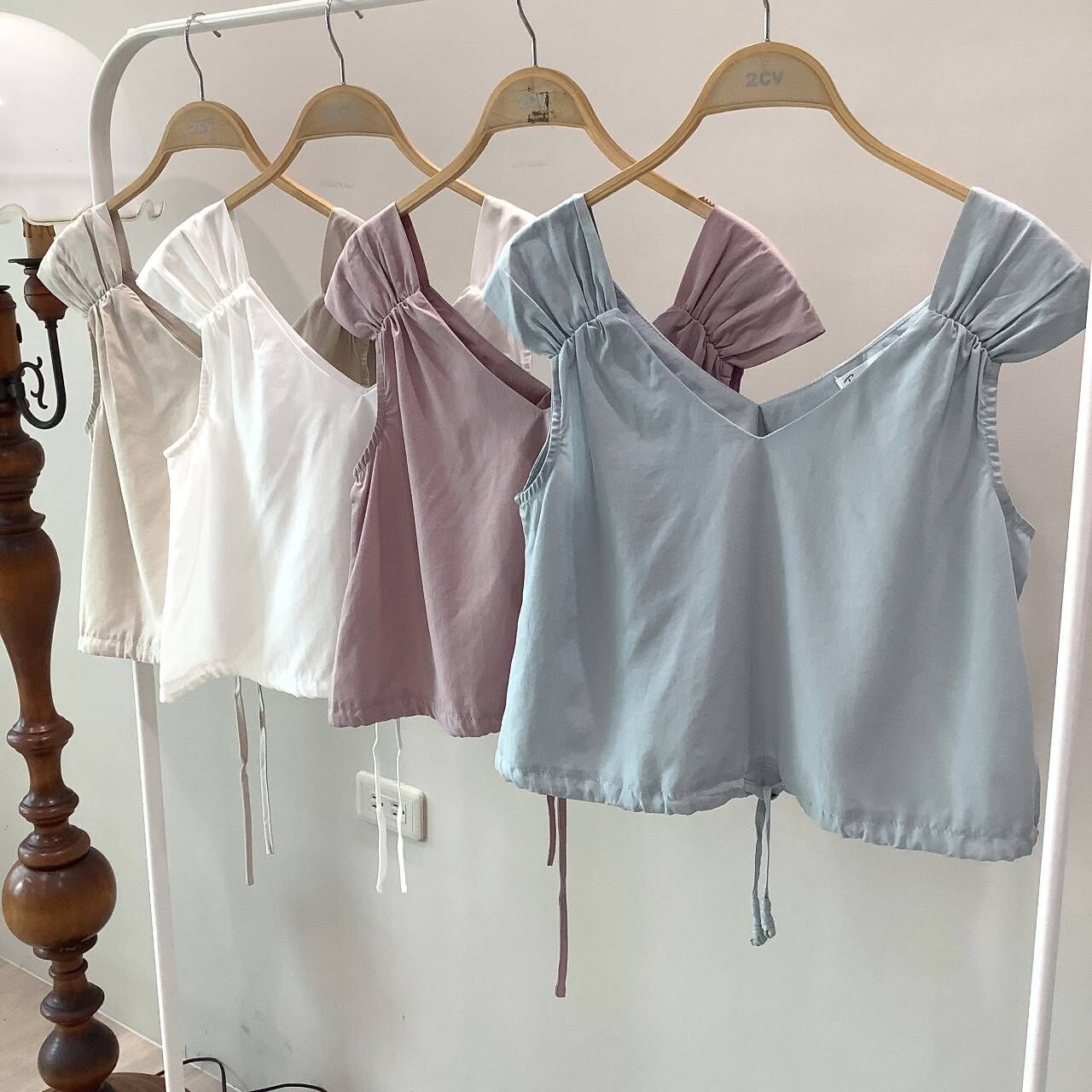 VR033-V領抓皺綁帶背心