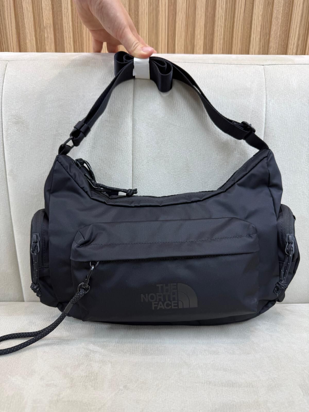 LYS01494 THE NORTH FACE Bonny 多功能口袋斜揹袋