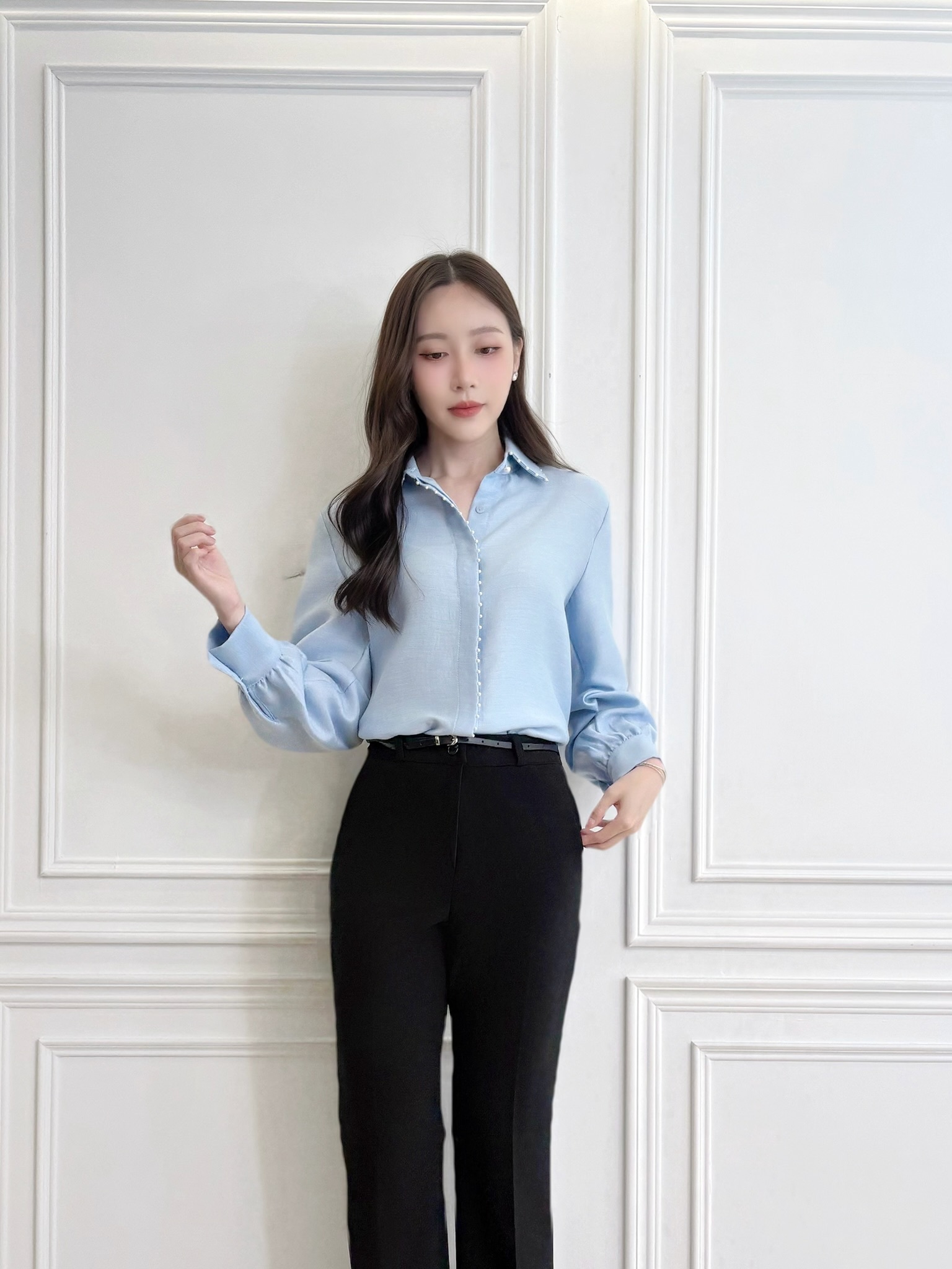 優雅滾邊珍珠襯衫