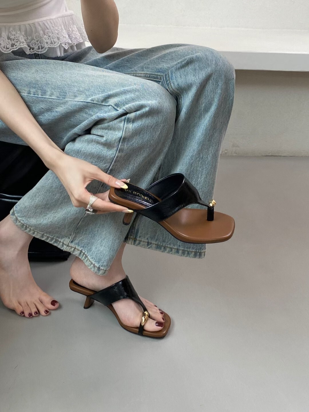 金屬套趾小貓跟涼拖(35-40)