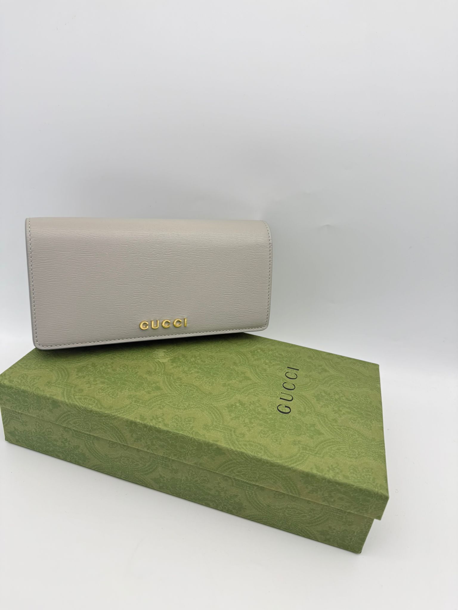 LYS01501 Gucci Script 金色Logo防刮皮長銀包 - 淺灰色