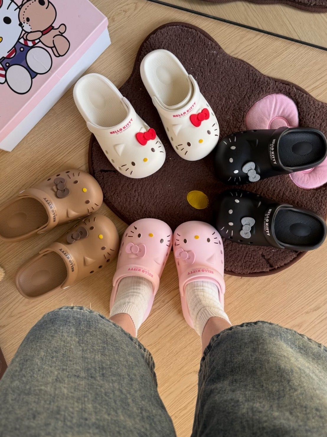 Sanrio 三麗鷗 Hello Kitty 大頭 防水 洞洞鞋 四色