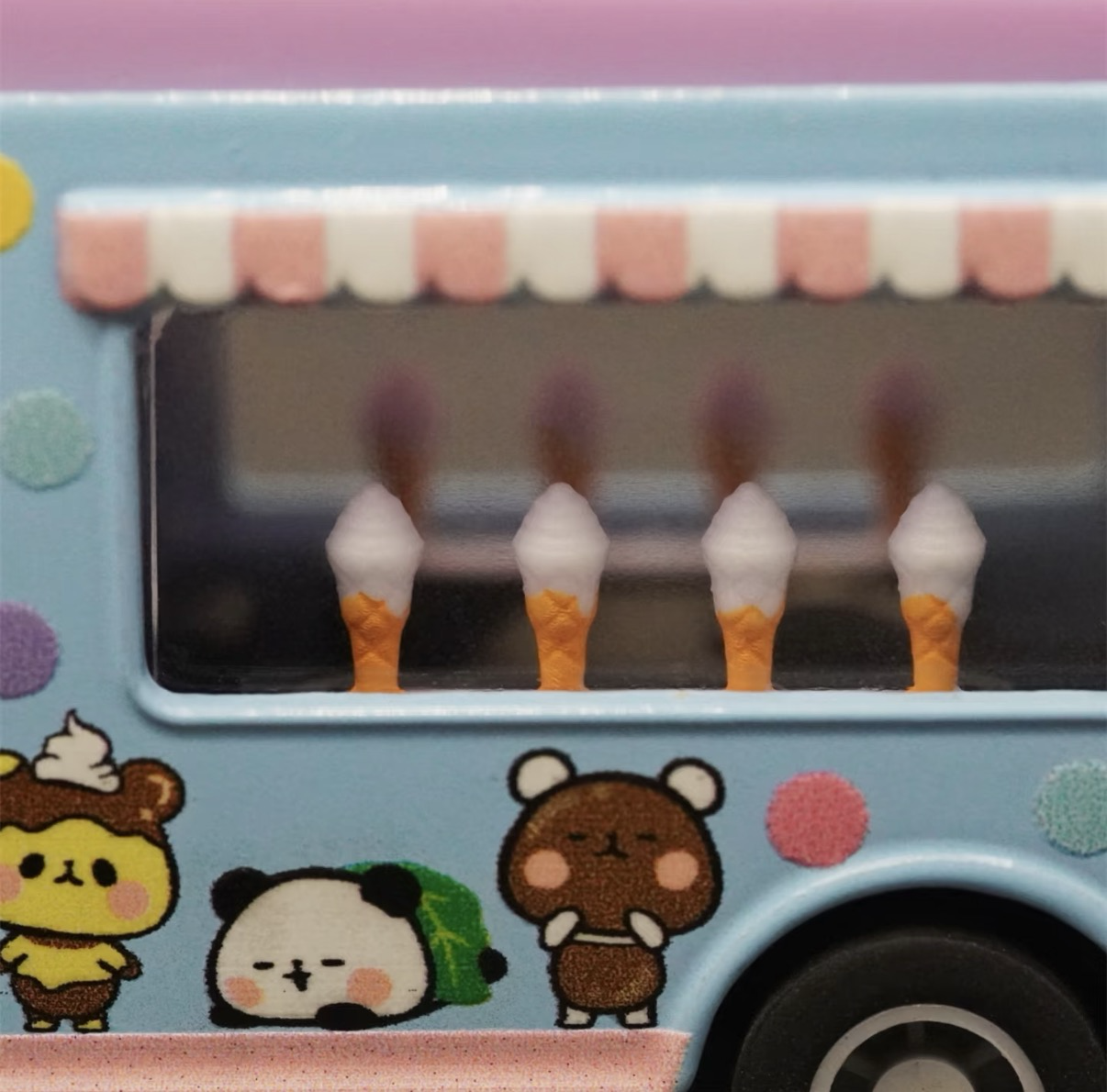 香港合金車/迴力車 - 年糕熊貓 雪糕車