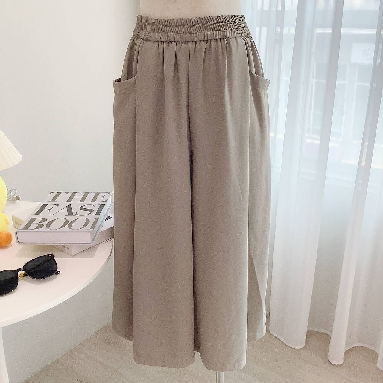 A7099-前口袋飄逸垂墜7分褲