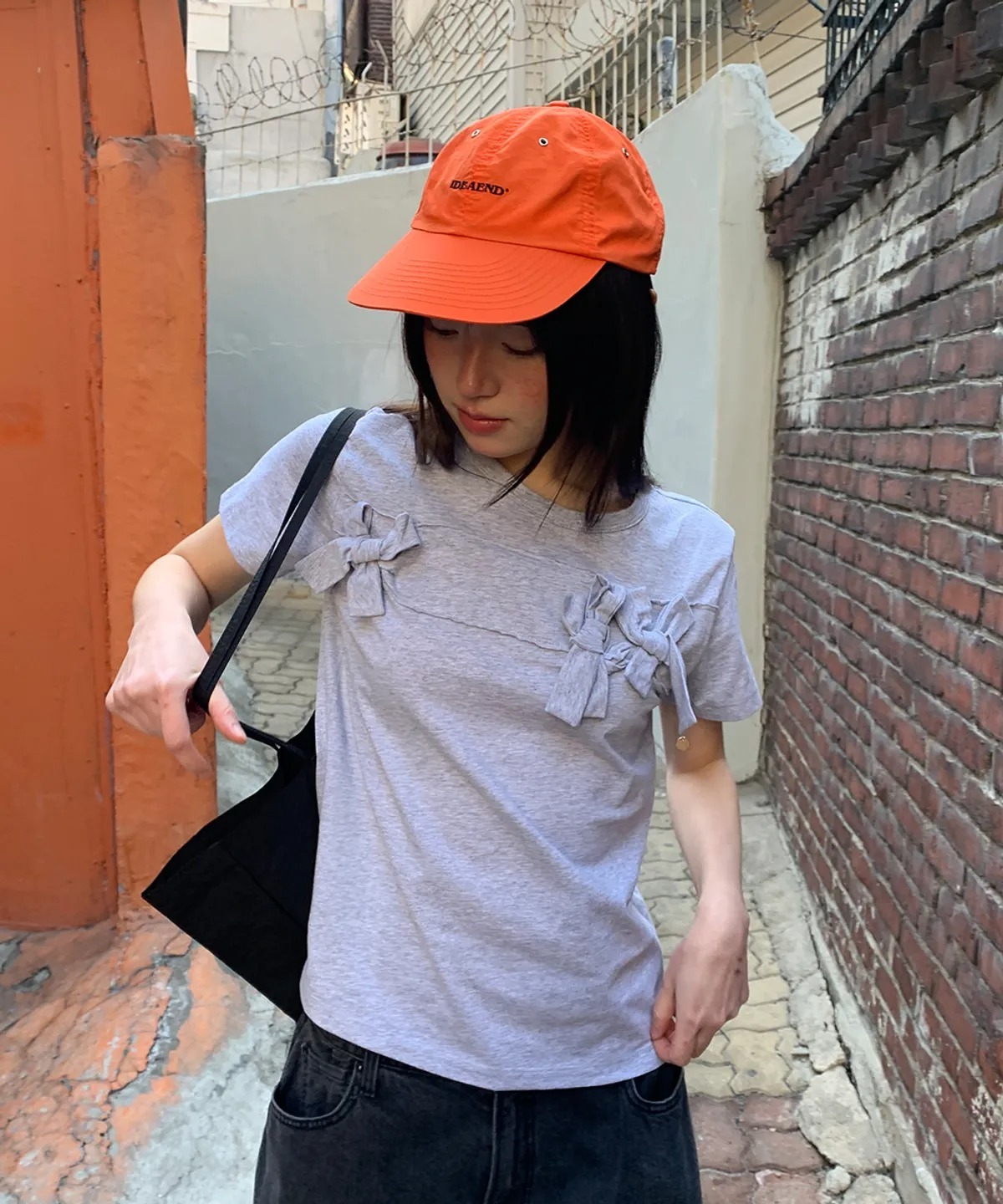 RONRON ROUGH BOW RIBBON T SHIRTS