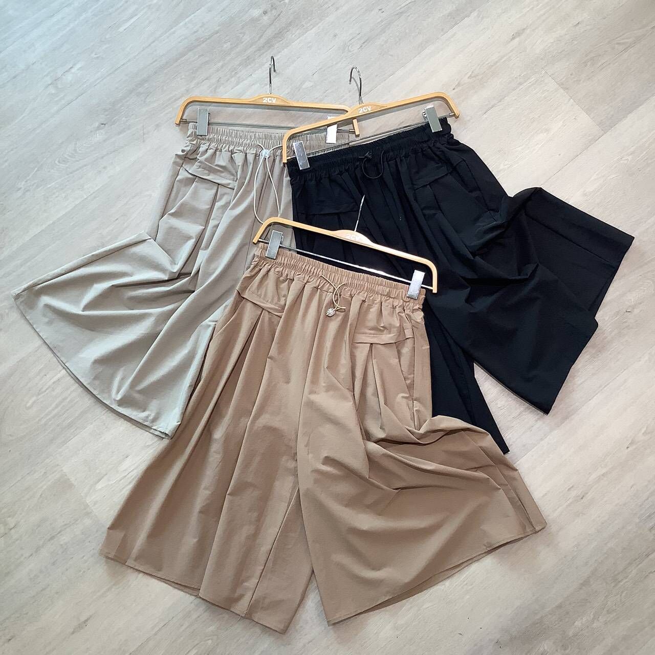 A7103-腰抽繩兩旁口袋7分褲