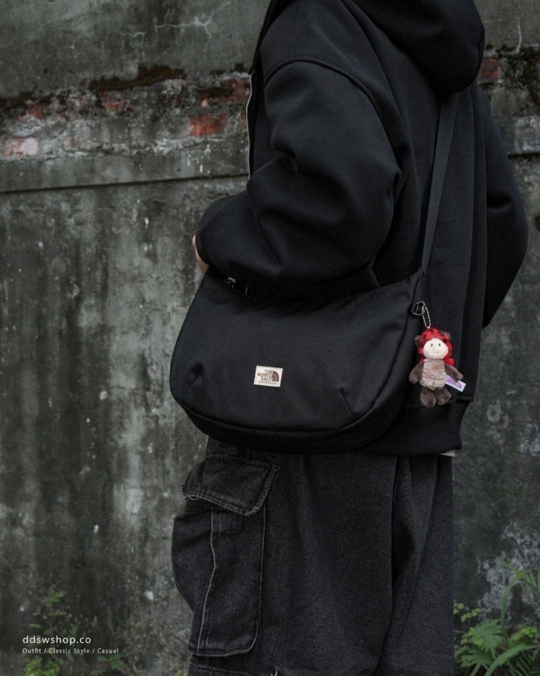 "現貨" The North Face 韓國限定 STANDARD HOBO BAG S 防潑水 半月包 側背包