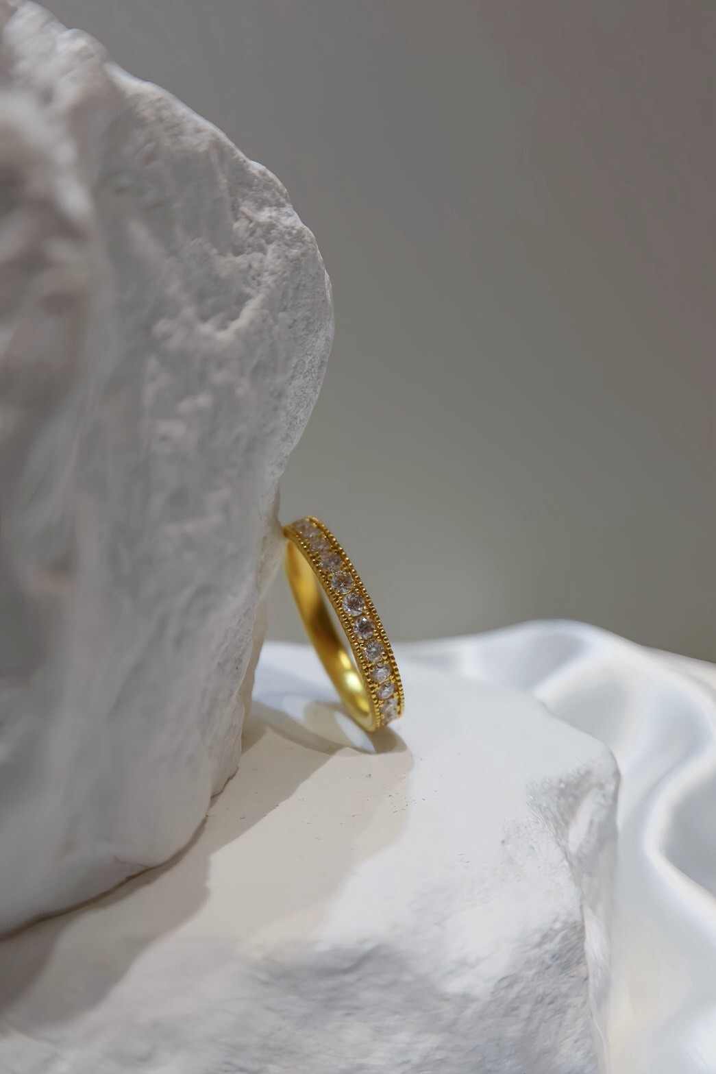 古法單排點鑽戒指