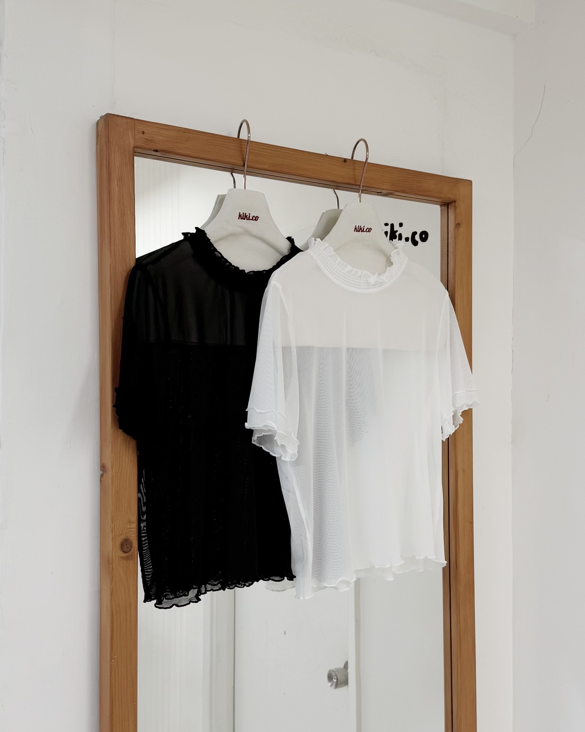 橡筋領木耳邊透紗短袖Tee