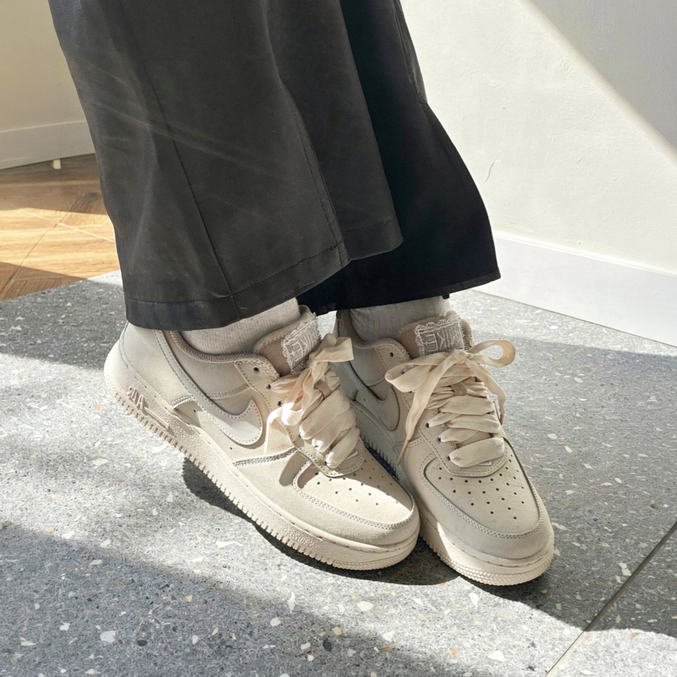 NICEDAY 代購 NIKE Air Force 1 AF 米白 緞面 女款 IR0871-100