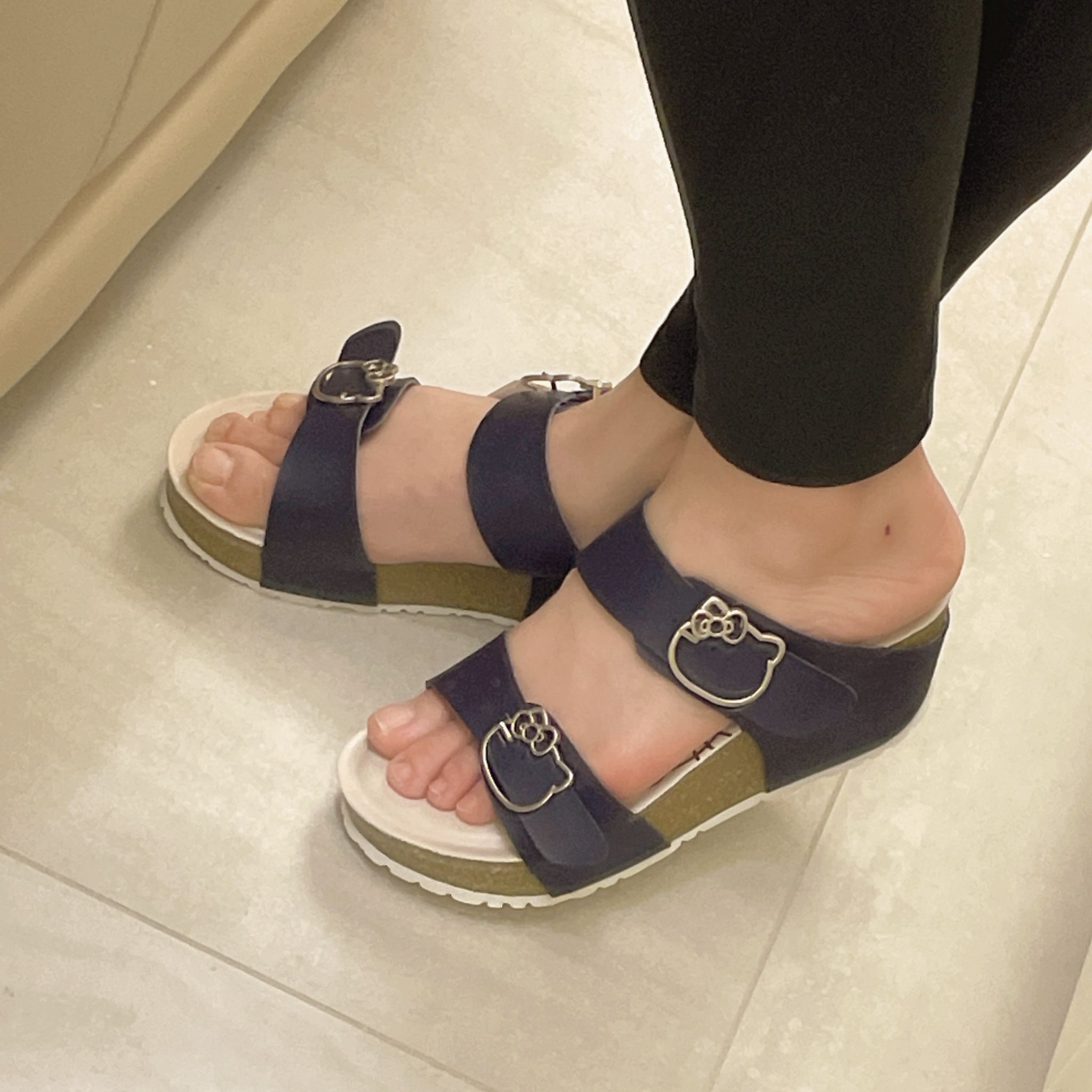 [現貨] 22148-KT Sanrio Hello Kitty 高跟涼鞋 #TW-AS22-922002