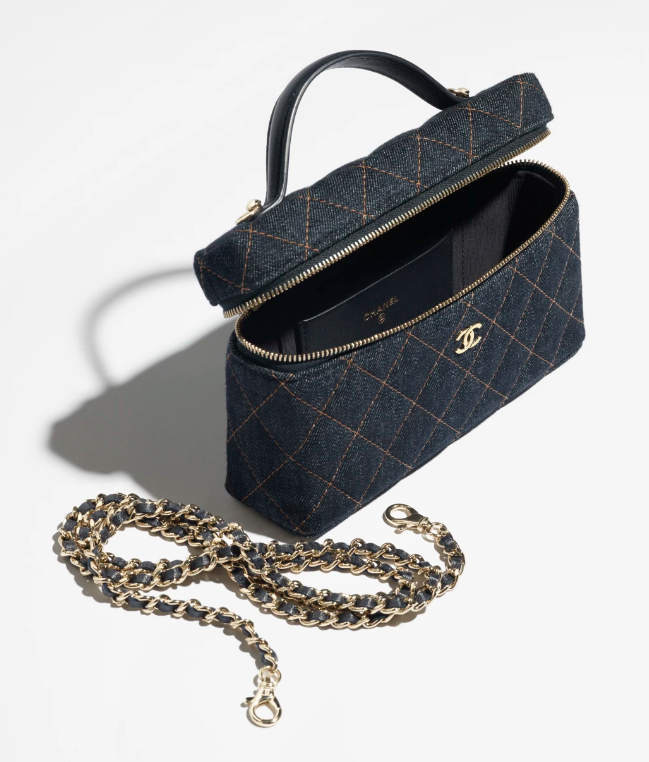 LYS01504 Chanel Classic Vanity with Chain