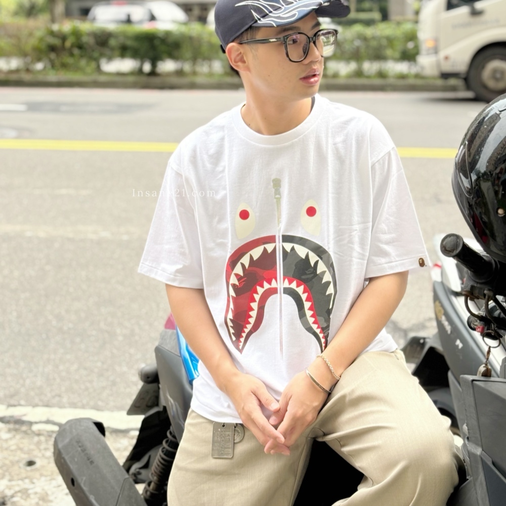 BAPE A BATHING APE 正面鯊魚LOGO 短袖 上衣